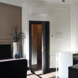 palazzo-delle-sirene.hotelitalianriviera.com/